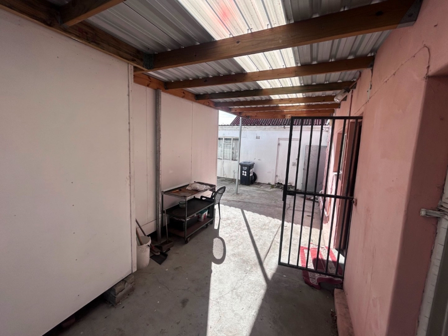 Bedroom Property for Sale in Belgravia Western Cape
